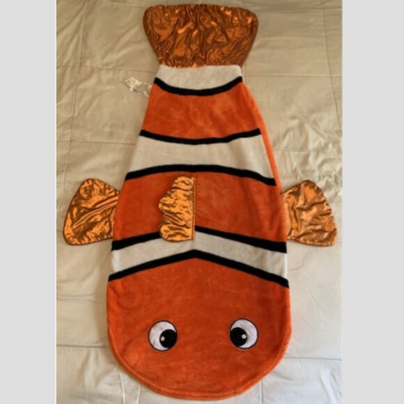 NWOT Finding Nemo Snuggie - Picture 1 of 2